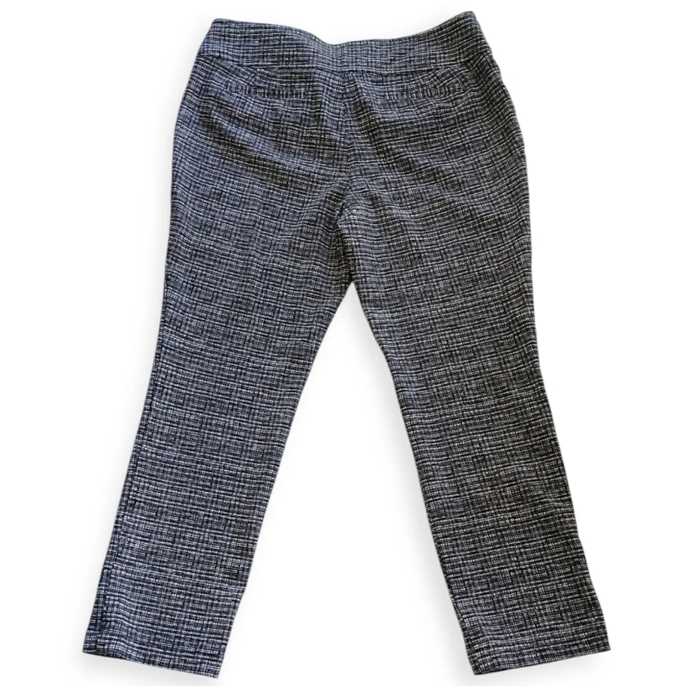 ANNE KLEIN WOMEN'S STRETCH DRESS  CHECKERED PANTS. SIZE 10P. - Picture 9 of 15